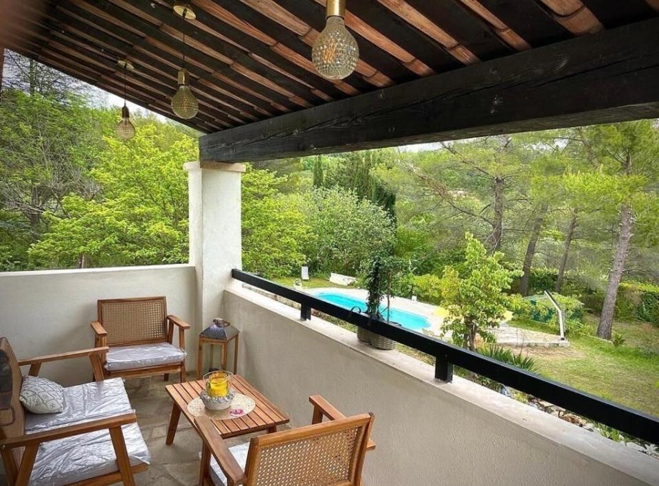 Villa Avec Piscine Au Calme Seillans Bagian luar foto